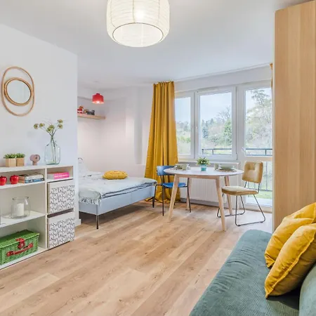 Retro Apartment - 12 Min To Old Town Gdansk,Pkp & Shopping Mall * Danzig